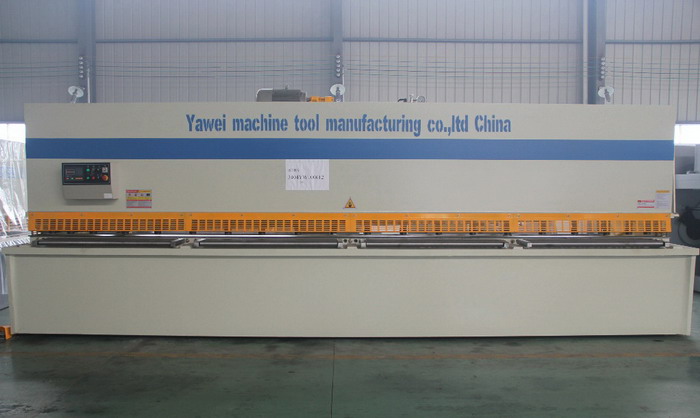 QC12Y NC hydraulický rezací stroj 12 × 6000