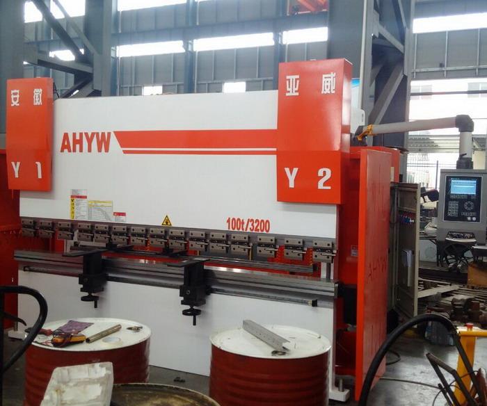 3M hydraulické CNC stlačením brzdy 4 osi