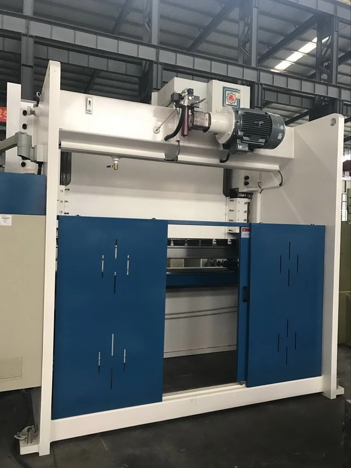 REAR SIDE OF YAWEI 300T CNC PRESSBRAKE 3MTR BENDING MACHINE CHINA