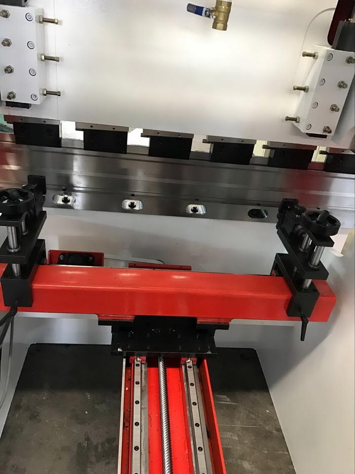 AHYW China YAWEI 4FT MINI HYDRAULIC BENDING MAHCINES