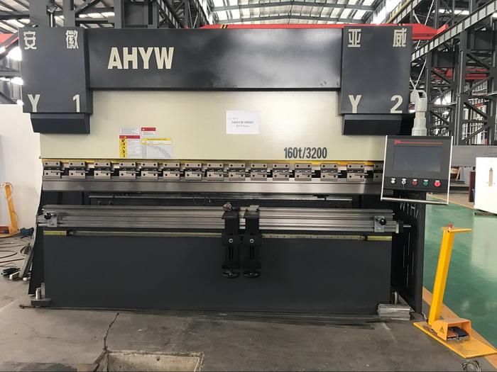 AHYW Yawei 6-osová CNC synchrónová brzda 3M